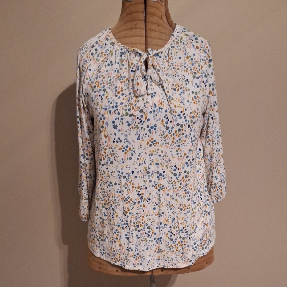 Croft & Barrow White Floral Blouse